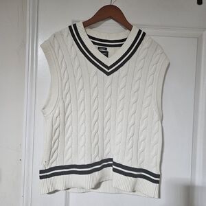 Abercrombie Fitch White Cable Knit Sweater Vest Men